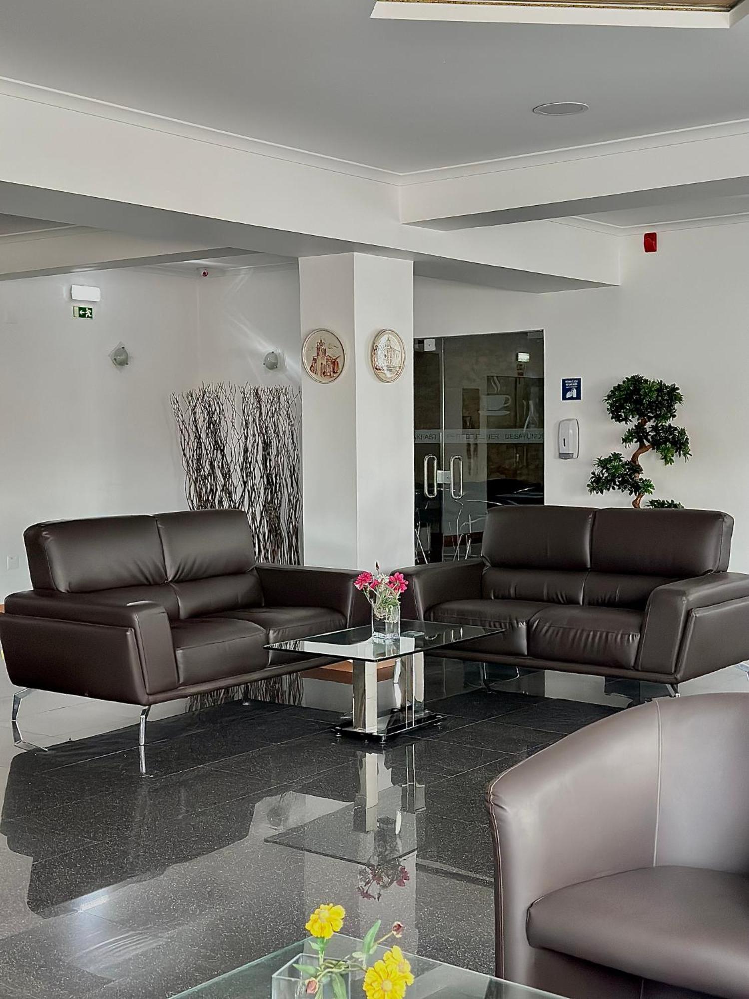 Be One Hotel Caldas Da Rainha - By Mhmb Hospitality Экстерьер фото
